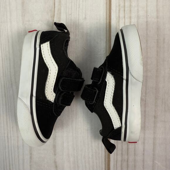 Vans Toddler Black Old Skool V Low Top Hook and Loop Sneakers 4C - Picture 3 of 6